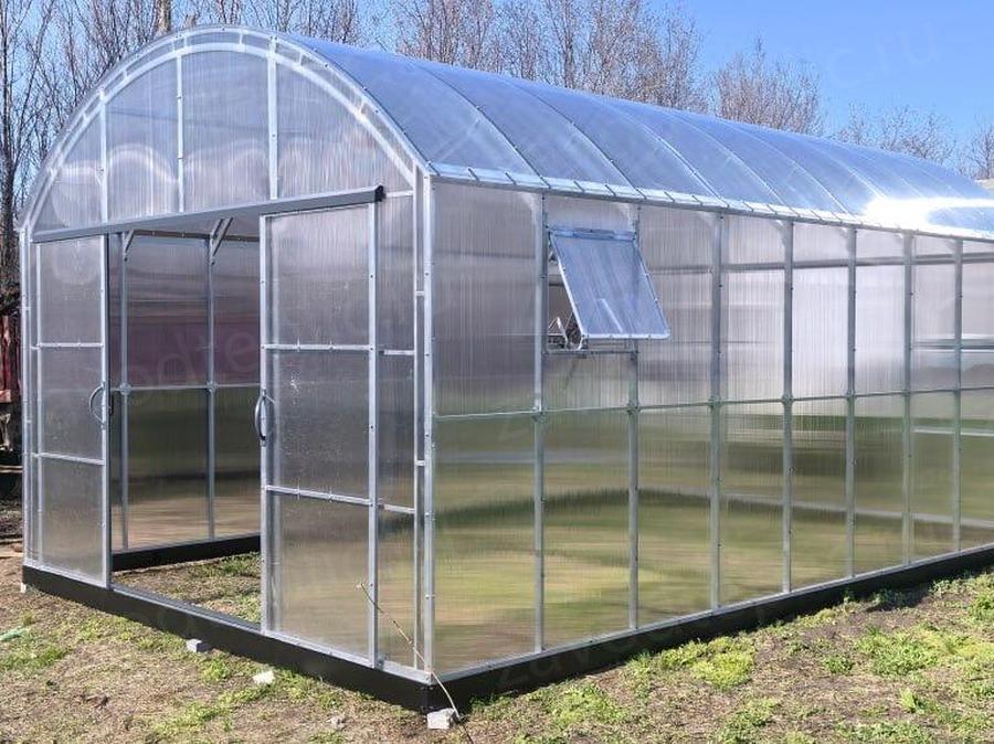  Олег Петрович